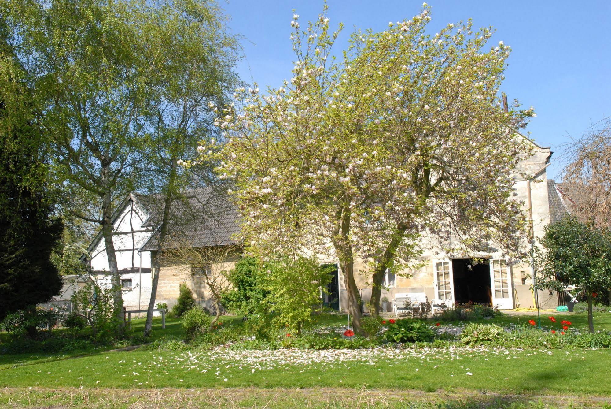 Boutique Hotel Bonjour Gronsveld ภายนอก รูปภาพ